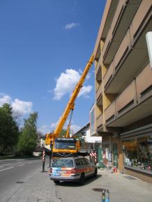 Montage der Kolektoren mittels Kran