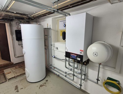 Wärmepumpe Inneinheit mit Warmwasserspeicher